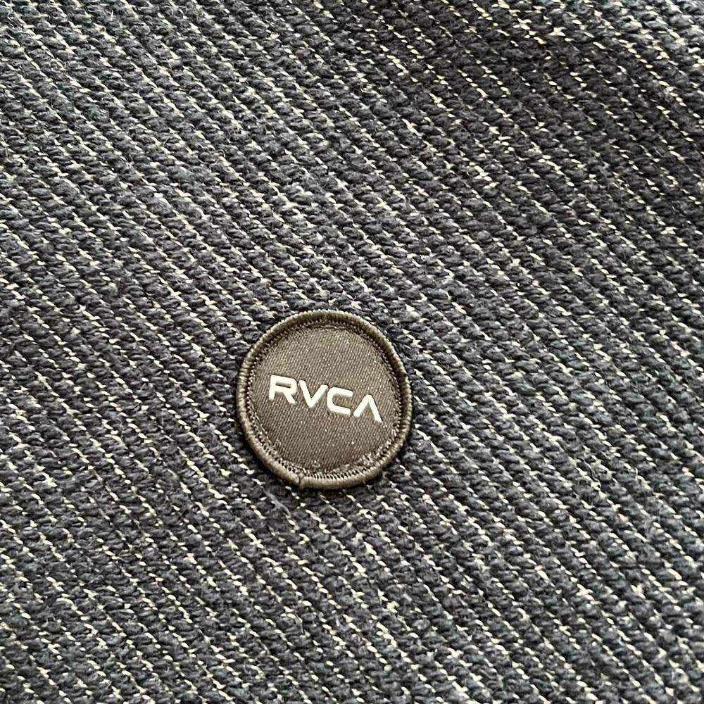 Men’s RVCA Top L - Picture 2 of 3